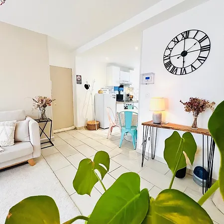 Apartment Le Bellevue - Gare & Les Jardins Darcy - T3 - Parking Free Dijon